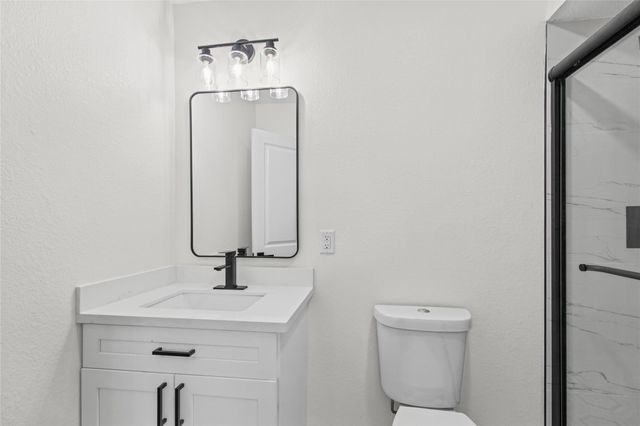 1005 Mobile Drive, Pasadena, TX 77506
