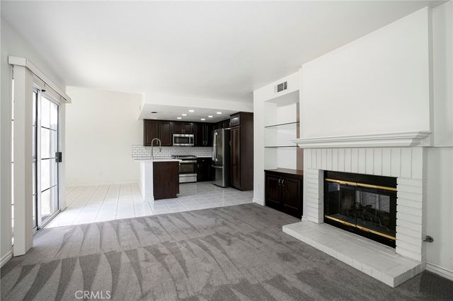 617 Sedgeworth Court, Simi Valley, CA 93065