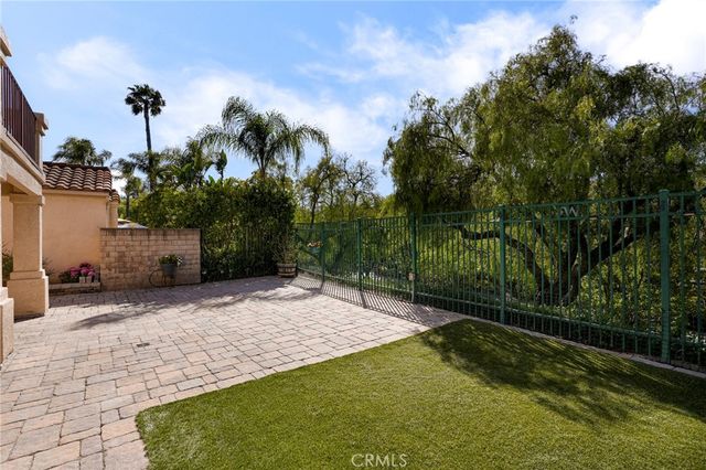 617 Sedgeworth Court, Simi Valley, CA 93065