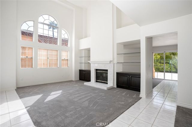 617 Sedgeworth Court, Simi Valley, CA 93065