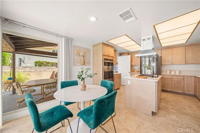 915 Kilmary, Glendale, CA 91207