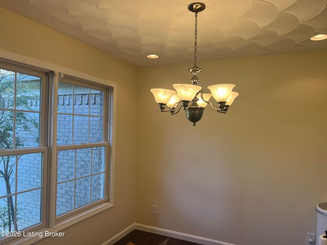 6006 Ledgerock Cove Pl, Louisville, KY 40219