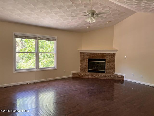 6006 Ledgerock Cove Pl, Louisville, KY 40219
