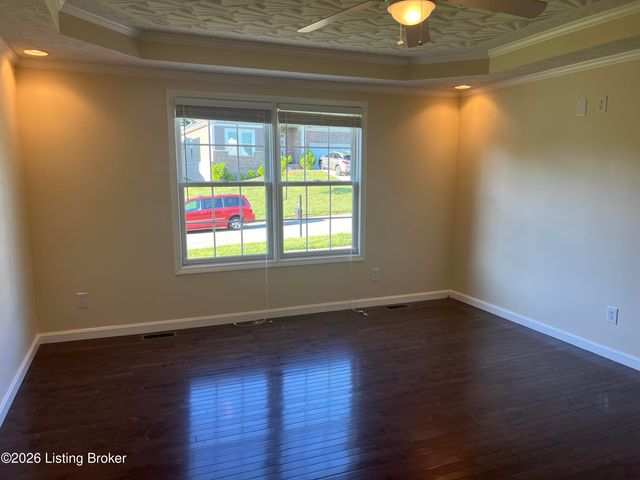 6006 Ledgerock Cove Pl, Louisville, KY 40219