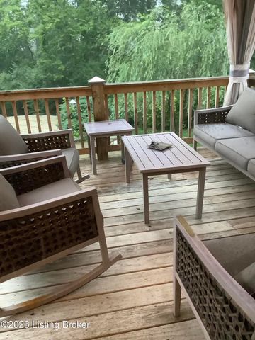 6006 Ledgerock Cove Pl, Louisville, KY 40219