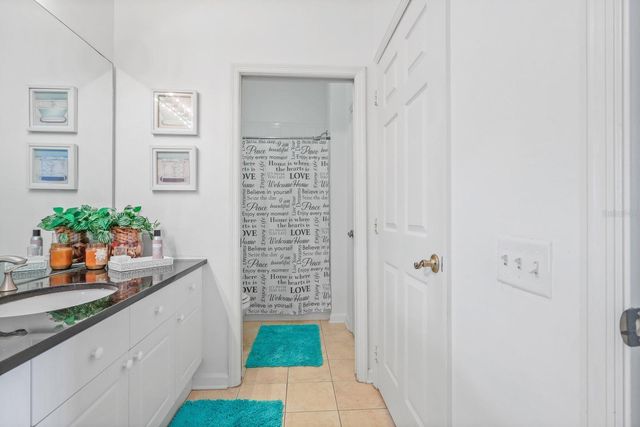 2310 SILVER PALM DRIVE 201, Kissimmee, FL 34747