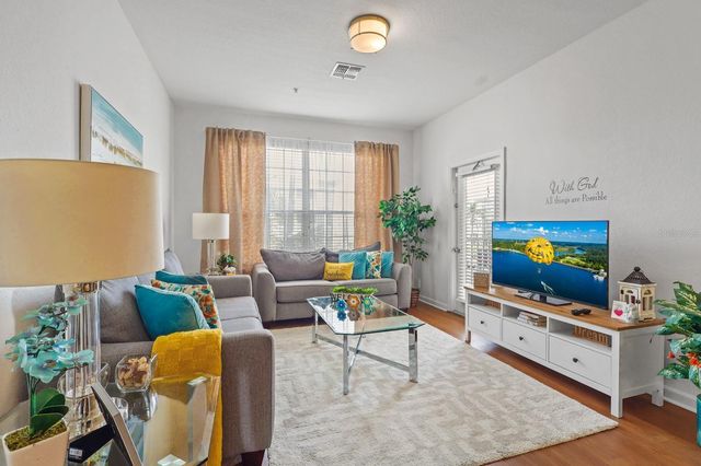 2310 SILVER PALM DRIVE 201, Kissimmee, FL 34747