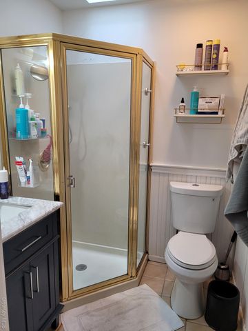 41 Hilton Avenue, Garden City, NY 11530