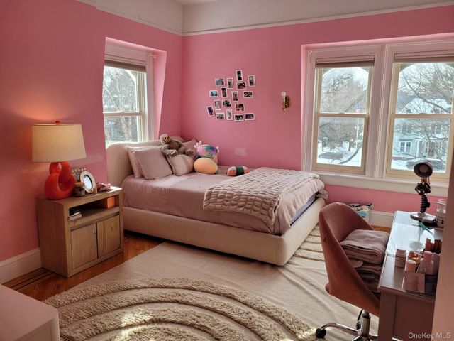 41 Hilton Avenue, Garden City, NY 11530