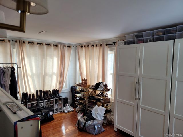 41 Hilton Avenue, Garden City, NY 11530