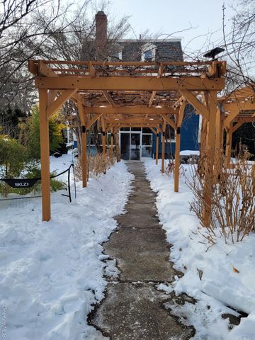 41 Hilton Avenue, Garden City, NY 11530