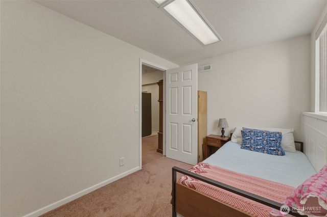 1140 SE Colonial Drive, College Place, WA 99362