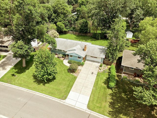 4105 Monterey Avenue, Edina, MN 55416