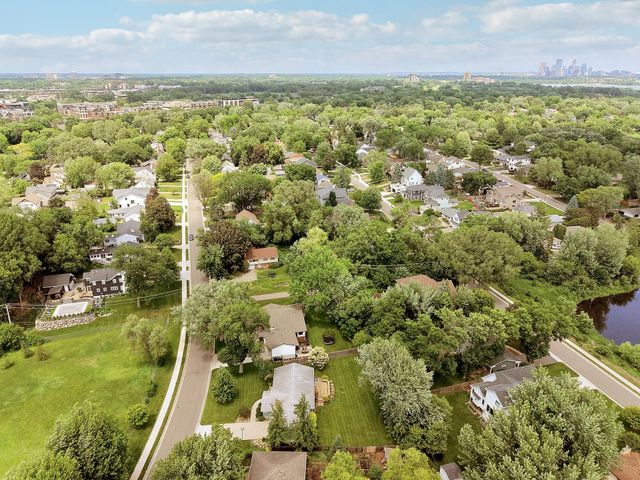 4105 Monterey Avenue, Edina, MN 55416
