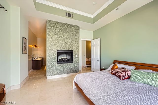 2455 West Serene Avenue 923, Las Vegas, NV 89123