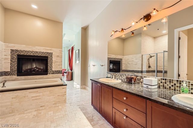 2455 West Serene Avenue 923, Las Vegas, NV 89123