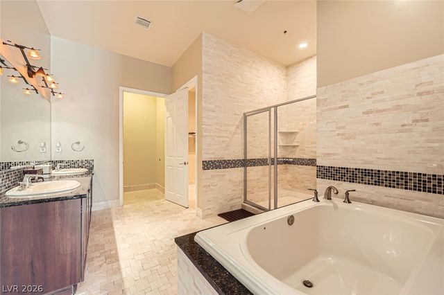 2455 West Serene Avenue 923, Las Vegas, NV 89123