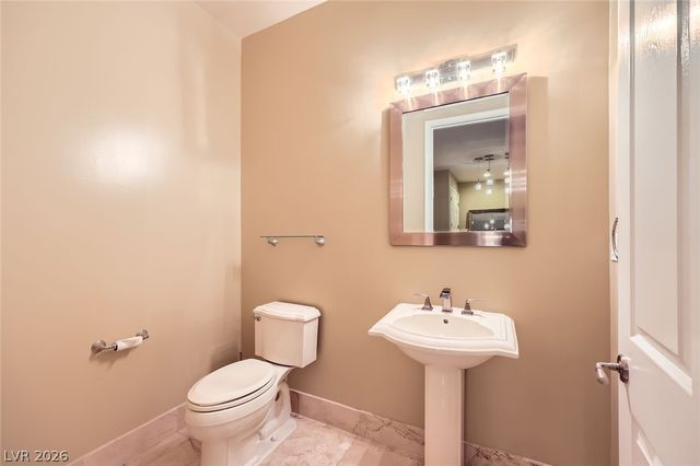 2455 West Serene Avenue 923, Las Vegas, NV 89123