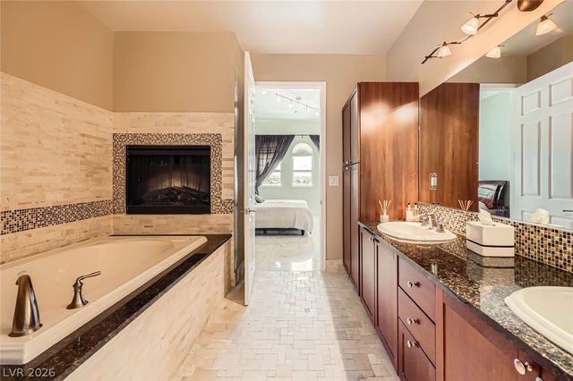 2455 West Serene Avenue 923, Las Vegas, NV 89123