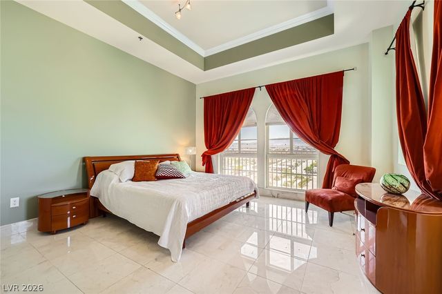 2455 West Serene Avenue 923, Las Vegas, NV 89123