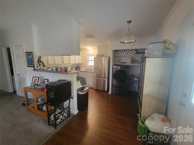 131 Dahlia Lane, Waynesville, NC 28785