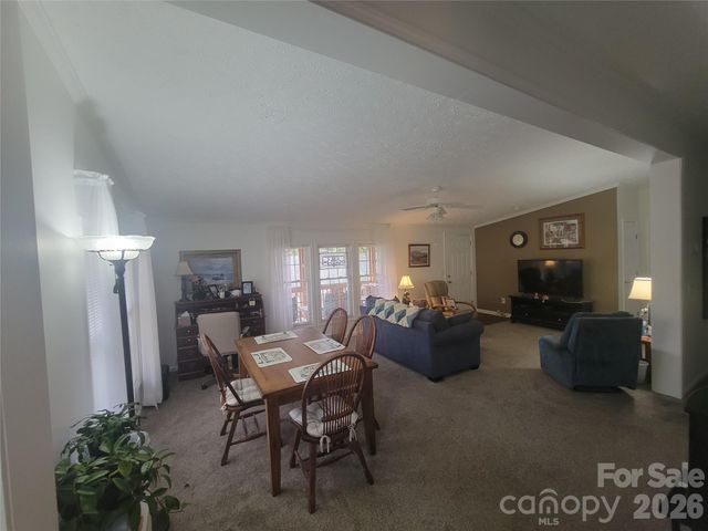 131 Dahlia Lane, Waynesville, NC 28785