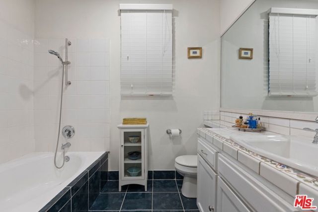 1375 Kelton Avenue 108, Los Angeles, CA 90024
