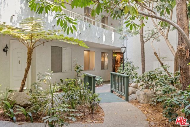 1375 Kelton Avenue 108, Los Angeles, CA 90024