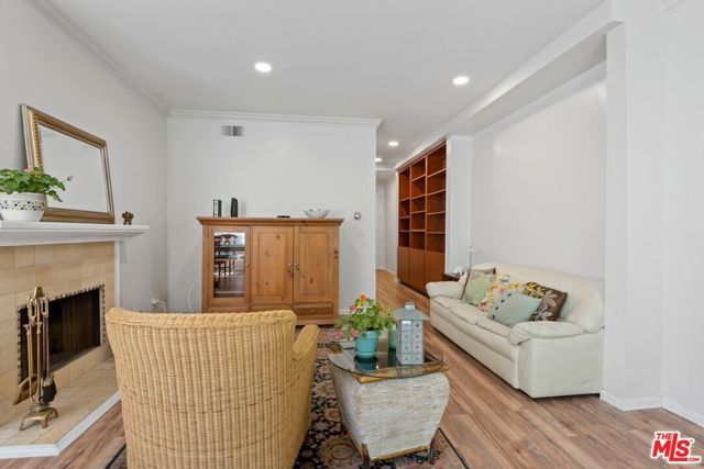 1375 Kelton Avenue 108, Los Angeles, CA 90024