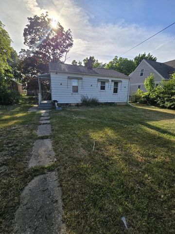 6030 N 36th STREET, Milwaukee, WI 53209
