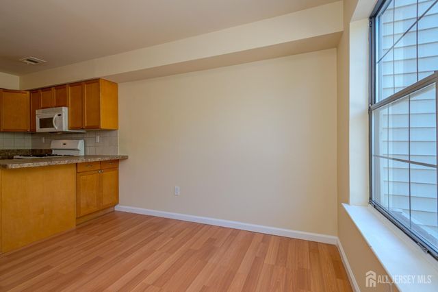 1005 Hidden Village Drive, Perth Amboy, NJ 08861