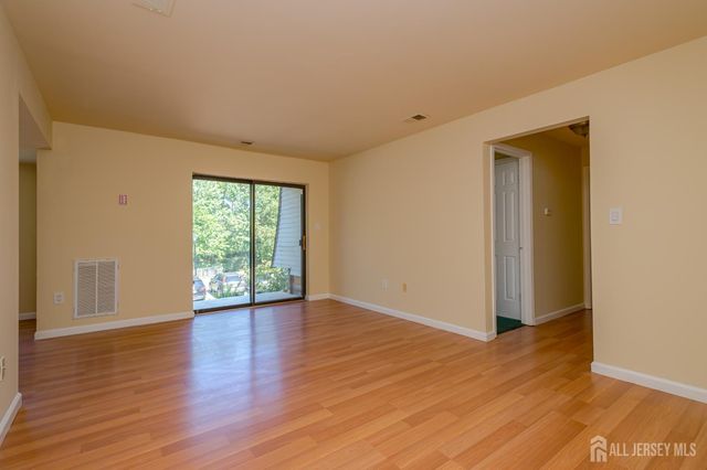 1005 Hidden Village Drive, Perth Amboy, NJ 08861