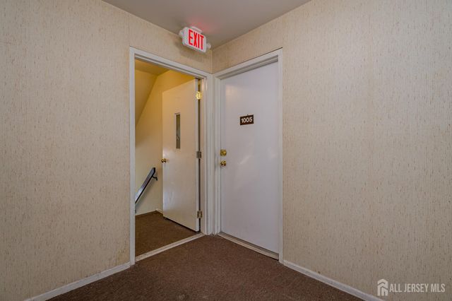 1005 Hidden Village Drive, Perth Amboy, NJ 08861