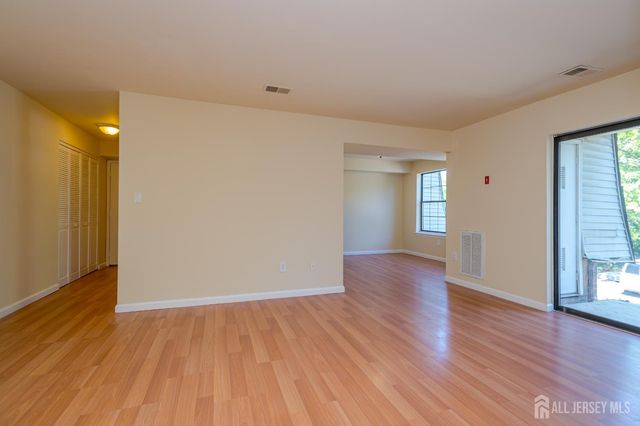 1005 Hidden Village Drive, Perth Amboy, NJ 08861