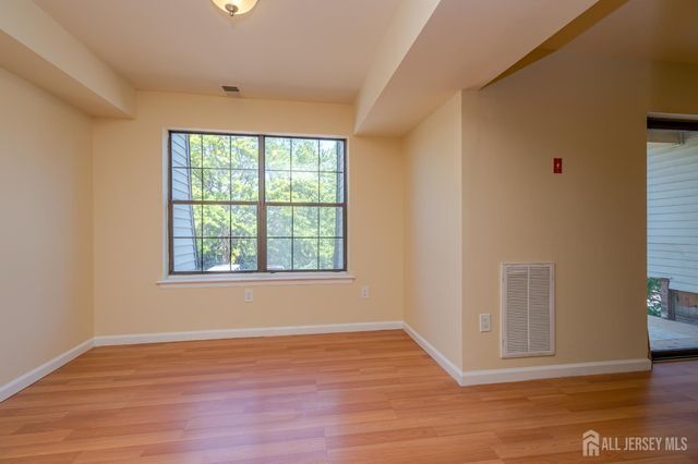 1005 Hidden Village Drive, Perth Amboy, NJ 08861