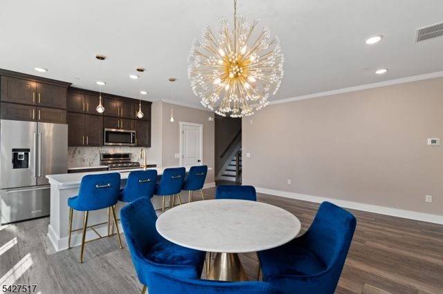 81 Arnold Dr, Wood-ridge Boro, NJ 07075