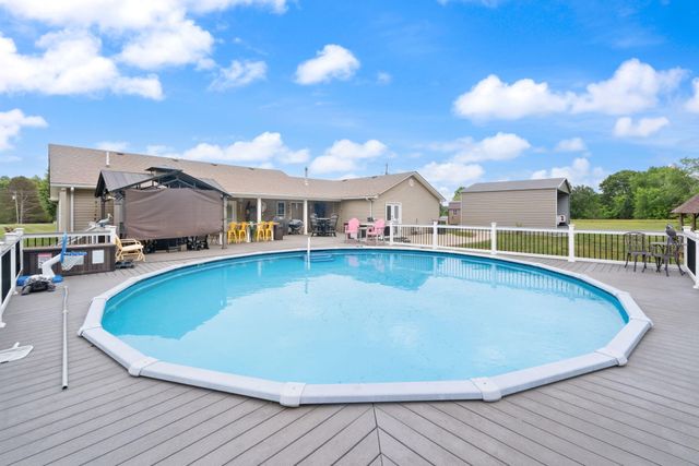 5764 E Kentucky 619, Russell Springs, KY 42642