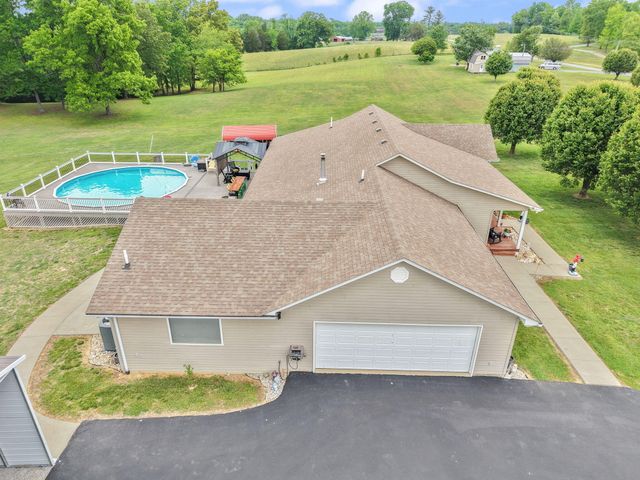 5764 E Kentucky 619, Russell Springs, KY 42642
