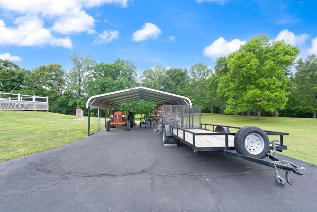 5764 E Kentucky 619, Russell Springs, KY 42642