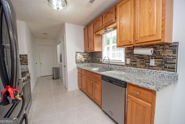 130 Gales Way, Newnan, GA 30263