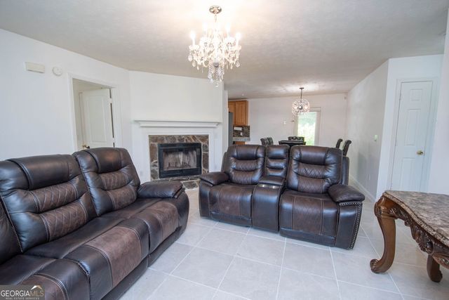 130 Gales Way, Newnan, GA 30263