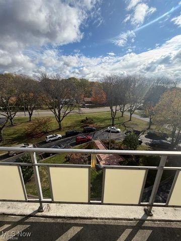 3400 Wooster Road 622, Rocky River, OH 44116