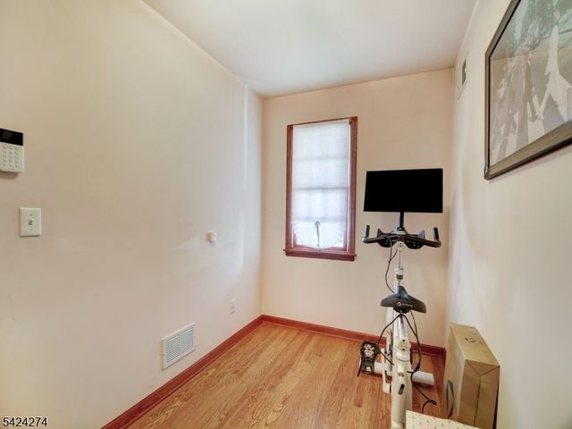 36 N 21St St, Kenilworth Boro, NJ 07033