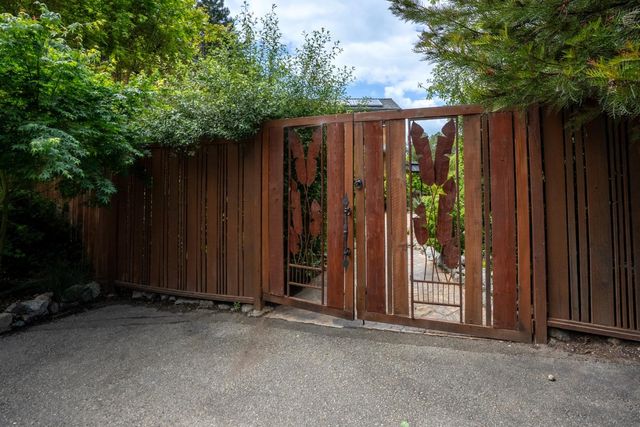 28 Wildwood Court, Watsonville, CA 95076