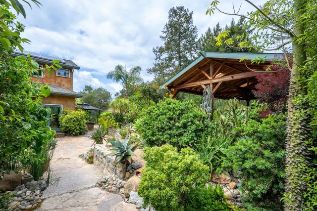 28 Wildwood Court, Watsonville, CA 95076