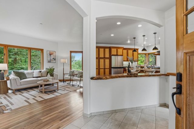 28 Wildwood Court, Watsonville, CA 95076