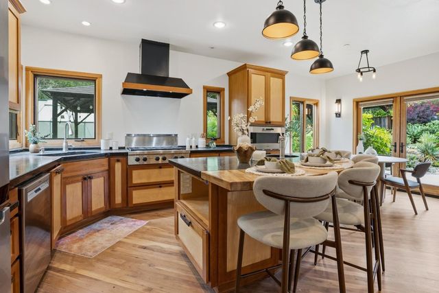 28 Wildwood Court, Watsonville, CA 95076