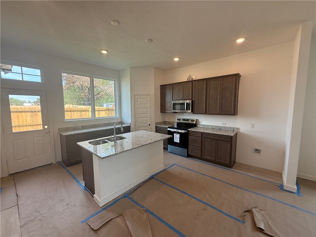 1916 McArthur Avenue, Bryan, TX 77803 — photo 5