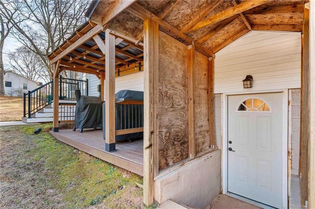 973 Dell SE Avenue, Smyrna, GA 30080