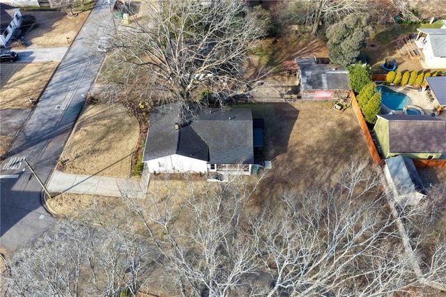 973 Dell SE Avenue, Smyrna, GA 30080